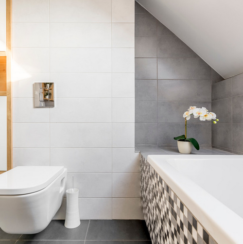 salle de bains amenagée dans des combles