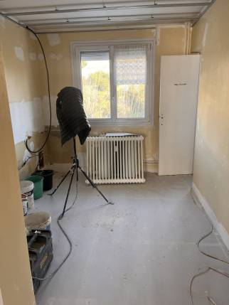 Travaux de pose de cuisine en cours - Valence 26000