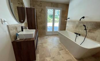 salle de bain rénovée à Saintes