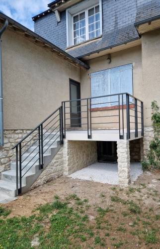 Terrasse surrélevée et garde corps sur mesure