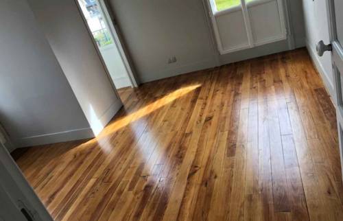 Rénovation des sols dans un appartement à Trouville