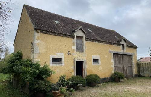 Grange ancienne en pierre à rénover dans le Perche