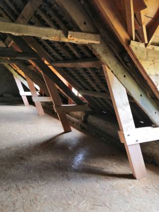 Jambes de force pour soulager les fermes