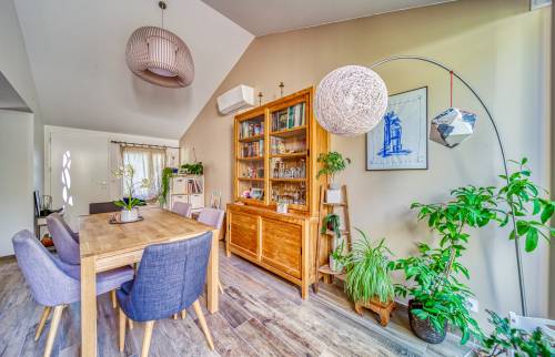 Focus sur le mur beige "camomille"