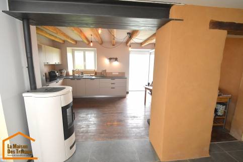 renovation energetique maison pisé 