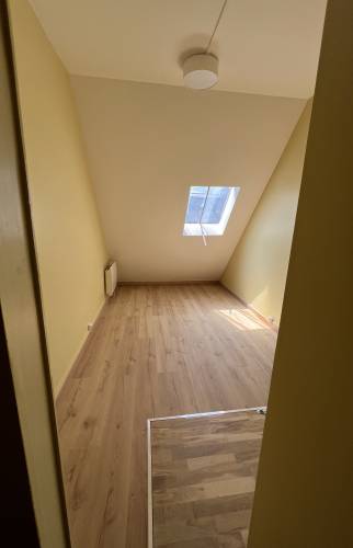 Chambre de bonne rénovée - Paris 9