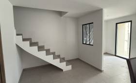 Escalier intérieur en béton - Valence 26000