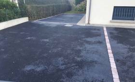 Enrobé pour stationnement dans une maison à Saint Malo