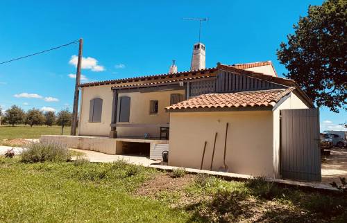 Construction garage cherves-richemont