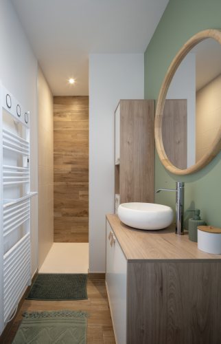 Surélévation d'une maison en ossature bois de 30 m² aux Sorinières - salle de bain