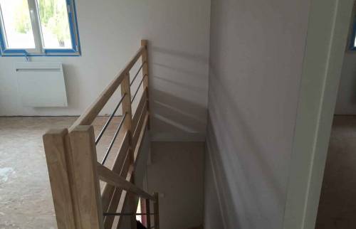 Escalier en hêtre - Surélévation de 85 m² en ossature bois à Vertou