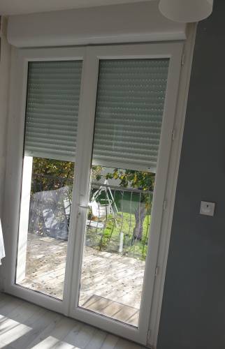 Nouvelle porte fenêtre donnant sur la terrasse