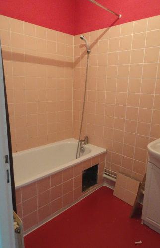 Ancienne salle de bain avant travaux