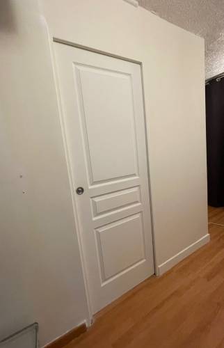 Porte salle de bains