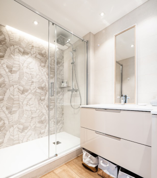 Salle de bain rénovée à Montchanin