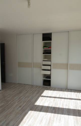 Pièce dressing à portes coulissantes - Conflans-Sainte-Honorine - 78700 -
