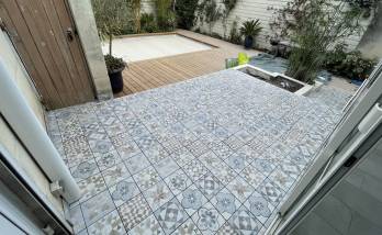 Création de terrasse en carreaux de ciment et aménagement de contours de piscine - Solliès-Pont 83210