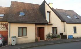 Avant ravalement de façade à Saint Leger-sous-Cholet (49)
