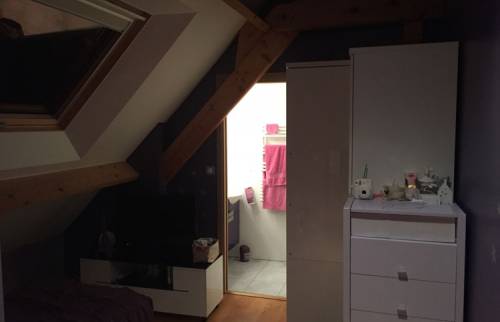 Chambre combles avec salle de bain 