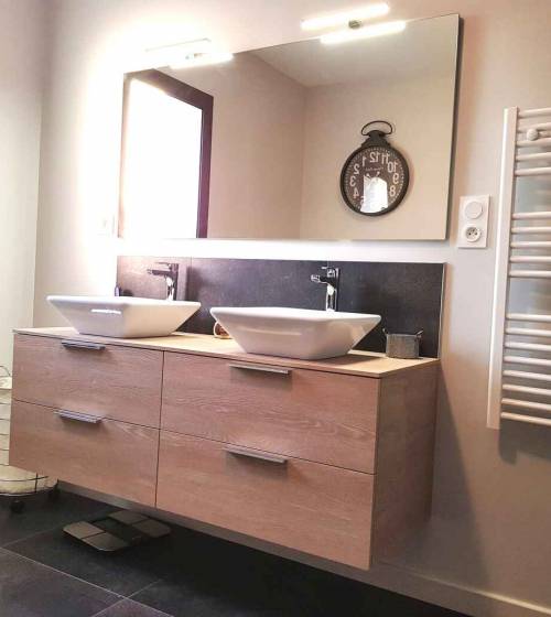 Installation d'un meuble double vasque à Betton 