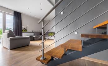 escalier - salon Maison des Travaux