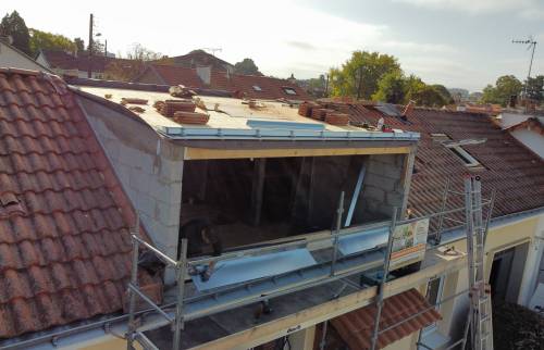 Création de deux lucarnes dans une maison à Rezé - projets en cours