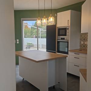 Cuisine rénovée avec ilot central - Carole Barthez - La Maison Des Architectes