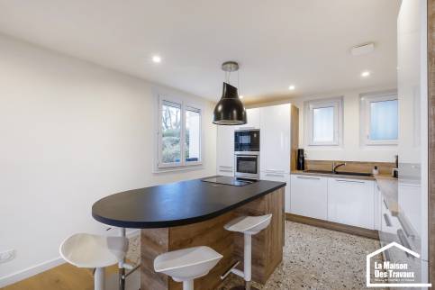 Rénovation complète d'une villa contemporaine sur 2 niveaux, Champagne au Mont D'Or