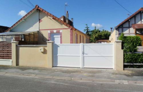 Construire un mur à Pessac