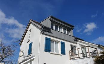 Rénovation de toiture en zinc terminée