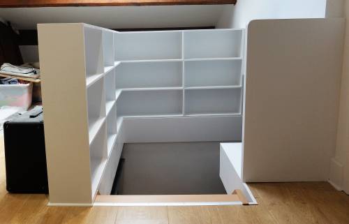 Lentilly (69210) : rénovation complète de l'escalier menant aux combles de la maison