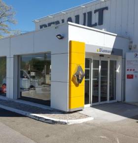 Extérieur du garage Renault à Sées (61)