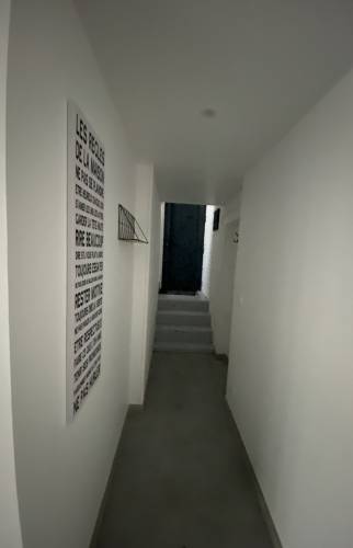 Couloir de distribution rez- de-chaussée 