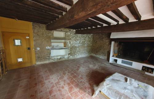 Pièce de vie avant rénovation à La Guerche-de-Bretagne