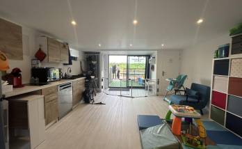 Fleurieu sur Saone (69250) : Aménagement du garage en espace d'activité / salle de jeux pour une assistante maternelle