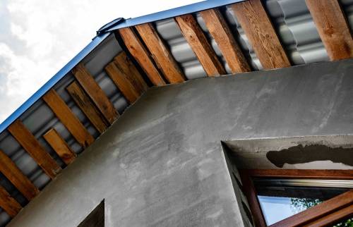 jointure mur toiture isolation