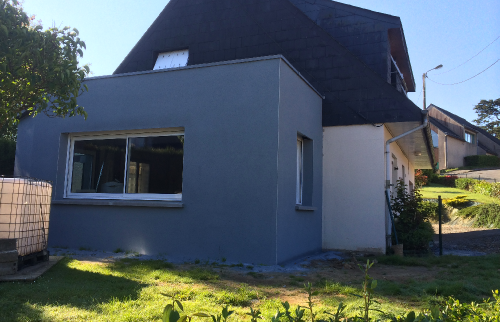 Construction d’une extension de maison latérale 