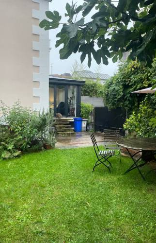 terrasse réaménagée dans le jardin