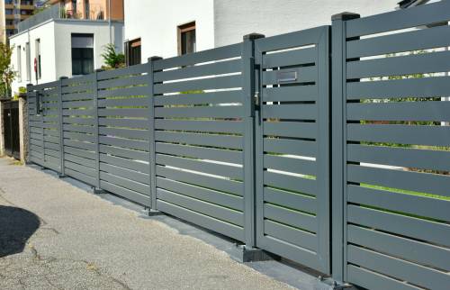 entree pietonne - La Maison Des Travaux