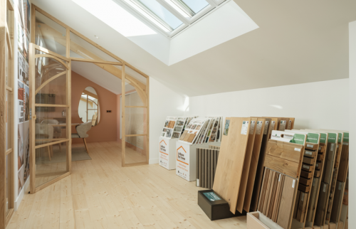 Surélévation de 47 m² de l'agence La Maison des Travaux Vertou - puit de lumière