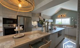 lustre imposant cuisine vannes