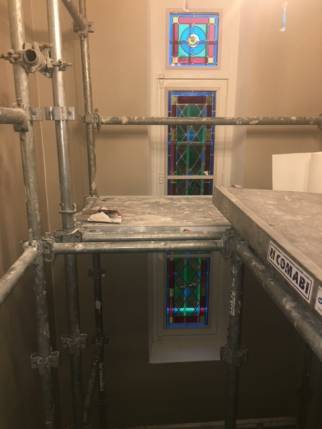 Pose d'un échafaudage pour rénovation d'escalier intérieur - Nantes 44