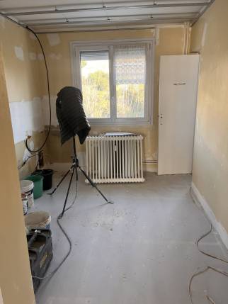 Travaux de pose de cuisine en cours - Valence 26000