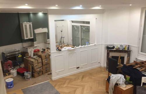 Création de la cloison avec soubassement pour accueillir la verrière - Pontoise