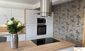 Mur avec papier peint