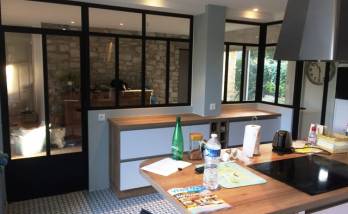 Décoration : rénovation d'un appartement de prestige à Saint-Germain-en-Laye (78) avec verrière d'atelier