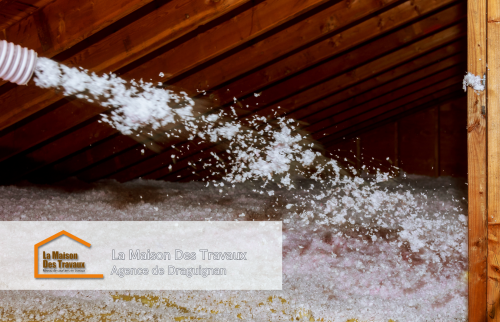 Le projet, piloté avec soin par Yohan Le Gourrierec, a consisté en l’isolation des combles perdus, un espace souvent négligé mais crucial pour améliorer l’isolation d’une maison.