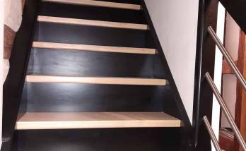 Escalier sur mesure dans maison à colombage à Altkirch