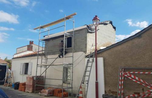 PROJET EN COURS - Surélévation d'une maison de 24 m² à Port Saint Père