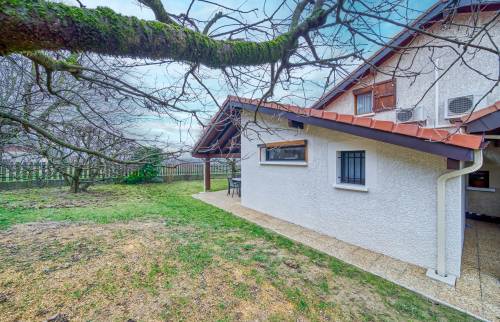 extension avec une chambre en plus et une terrasse couverte